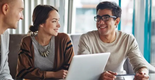 Transparência na gestão condominial: como comunicar bem e construir confiança com os moradores