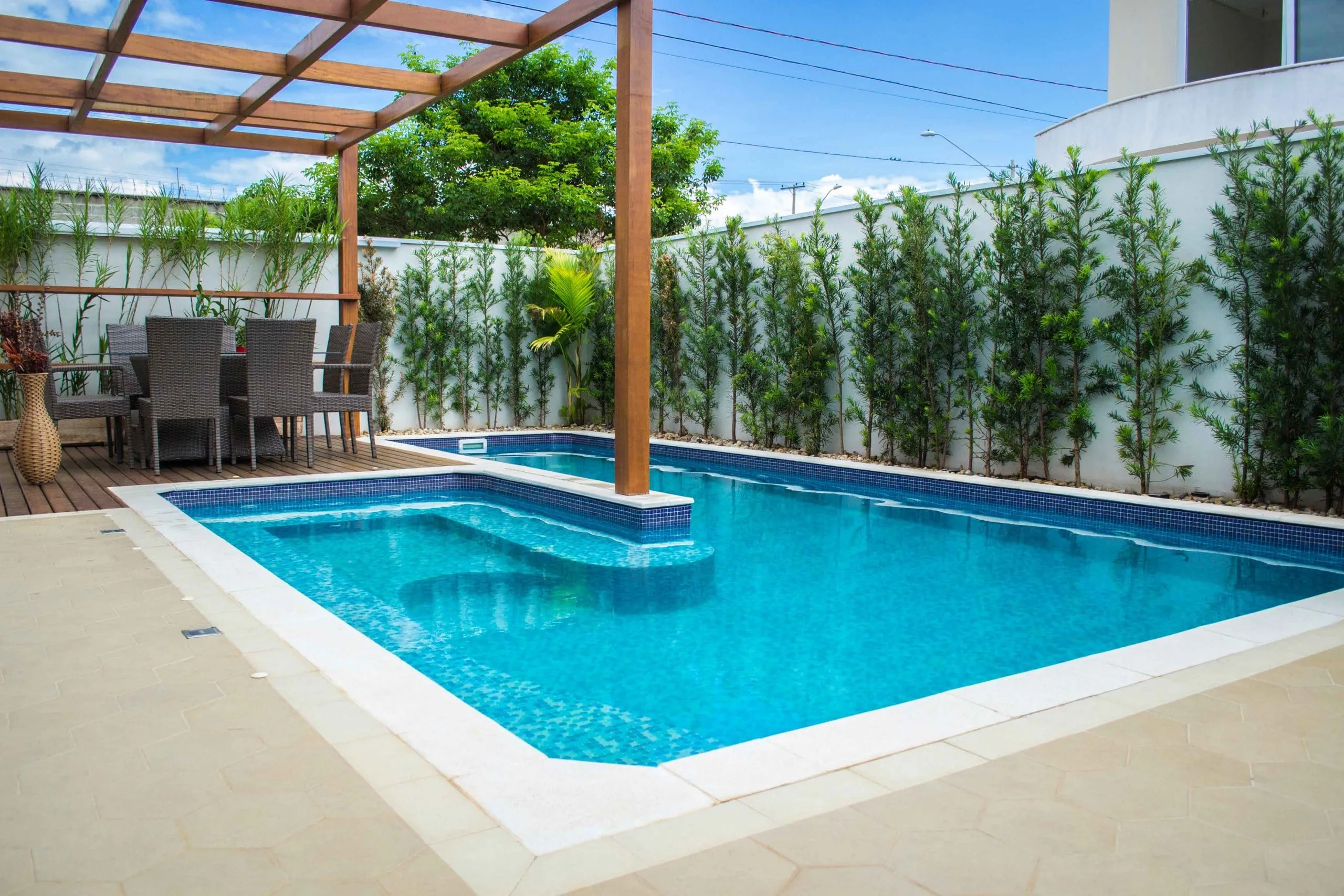 Qual o melhor Método para Aquecimento da Piscina em Condomínio